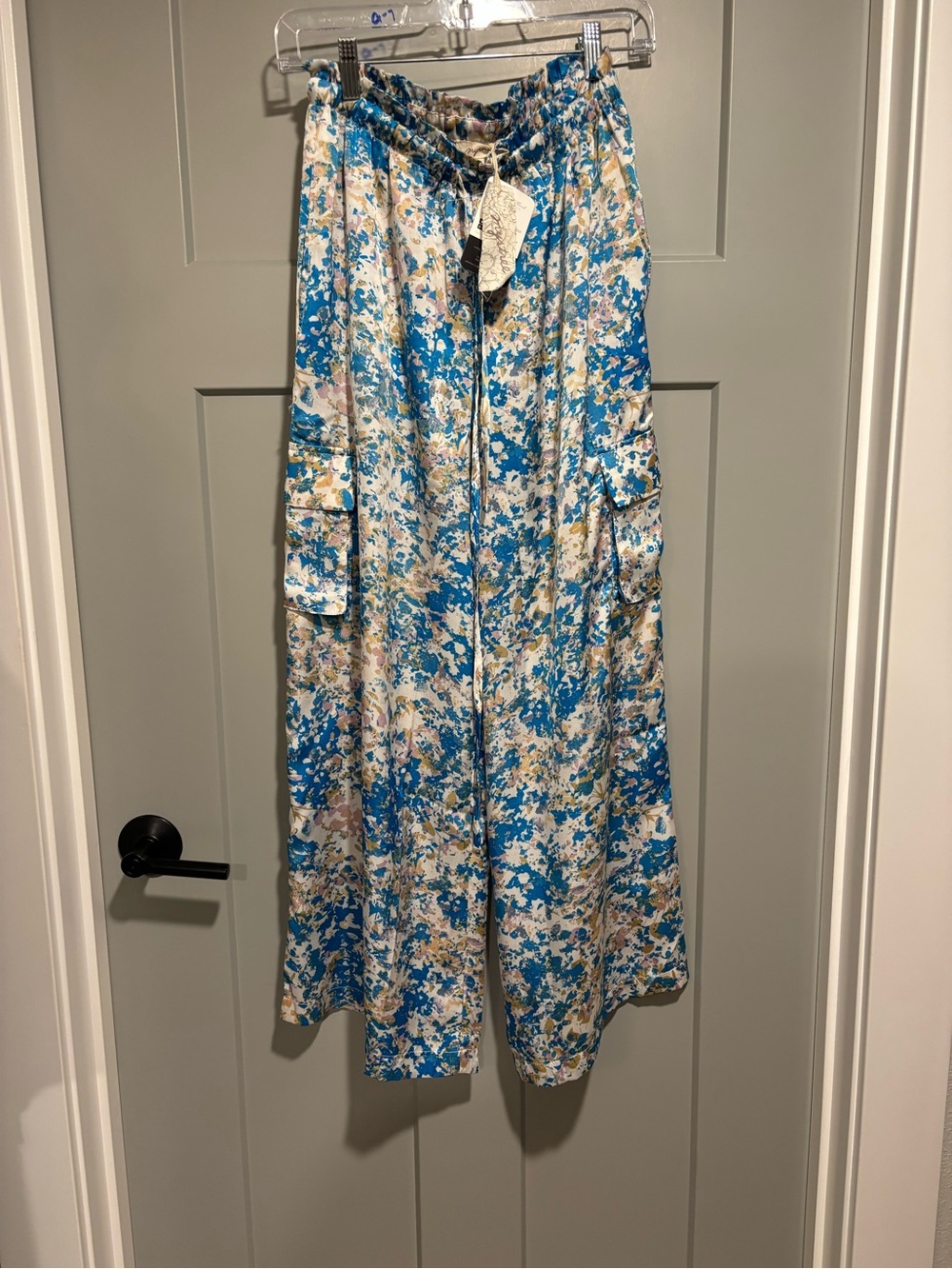 Blue Floral Wide-Leg Cargo Pants